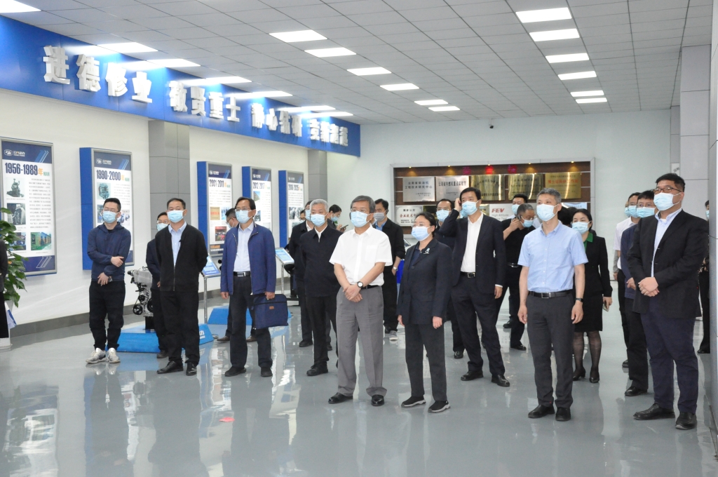 中共云南省委办公厅调研组到 至尊国际开展调研